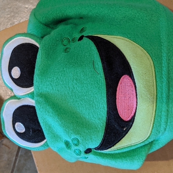 Justice New Youth Green Frog Blanket Slumber Parties Kids Cozy - Picture 2 of 3